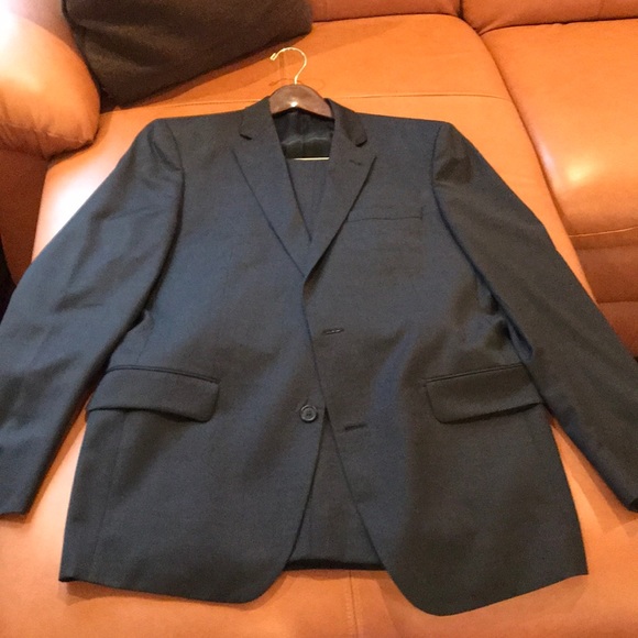 John varvatos suit - Picture 4 of 6